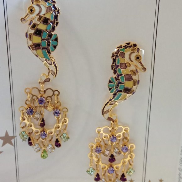 Lunch at the Ritz - Seahorse Dangles - Picture 4 of 15